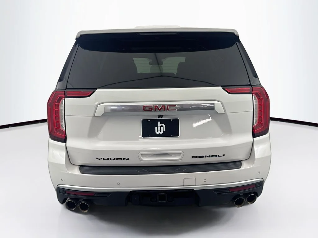 Used 2023 White GMC Denali image 6