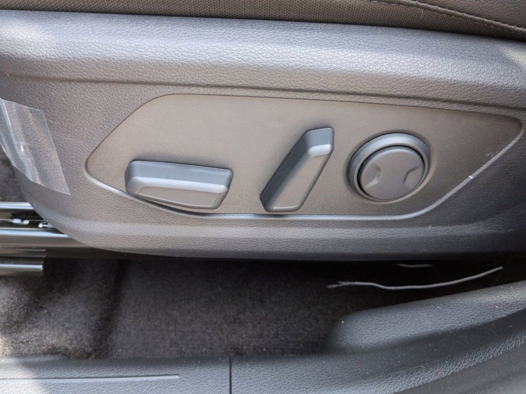 New 2026 Gravity Gray Kia EX image 18
