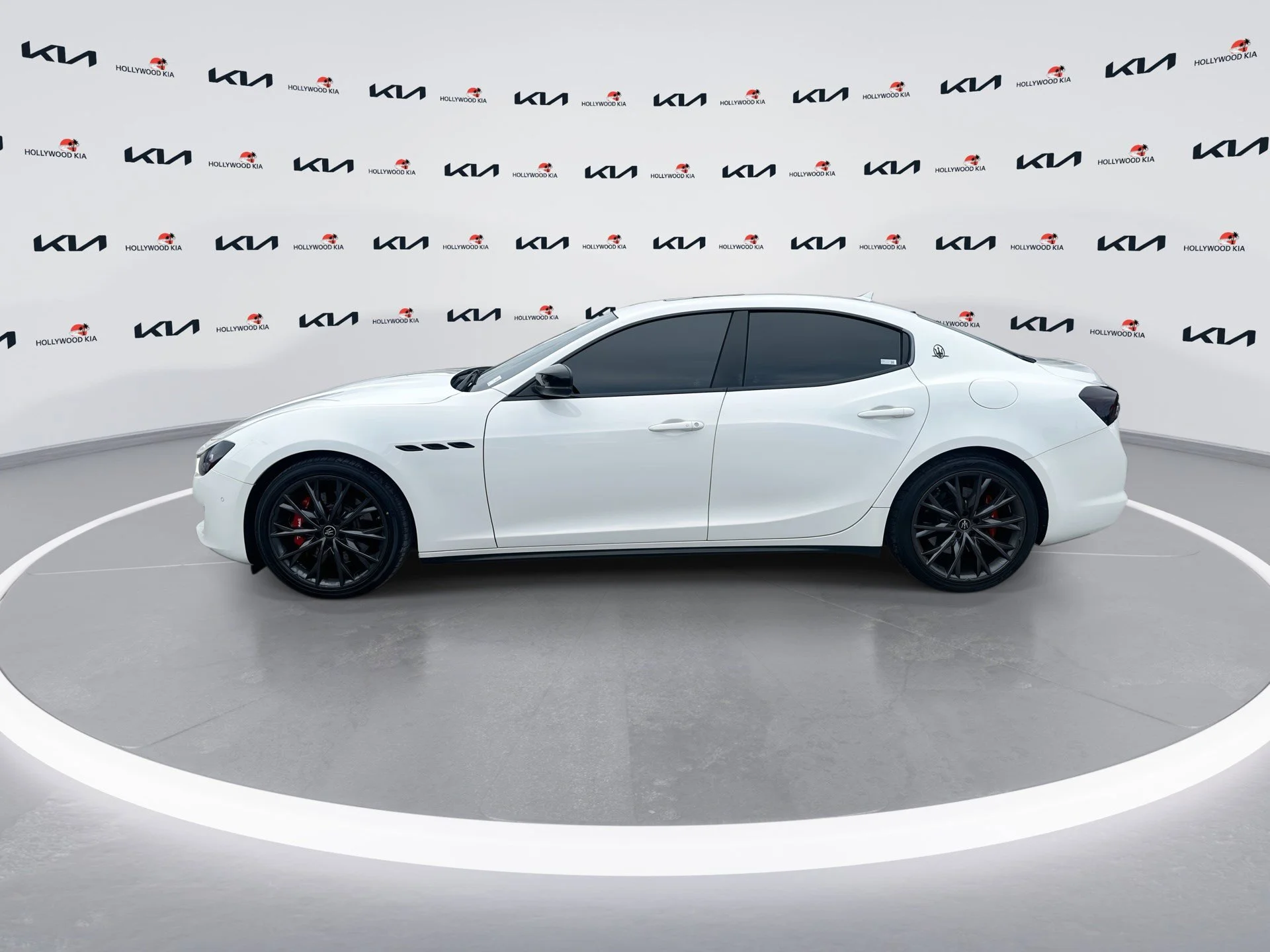Used 2021 Bianco Alpi Tri-Coat Maserati S image 5