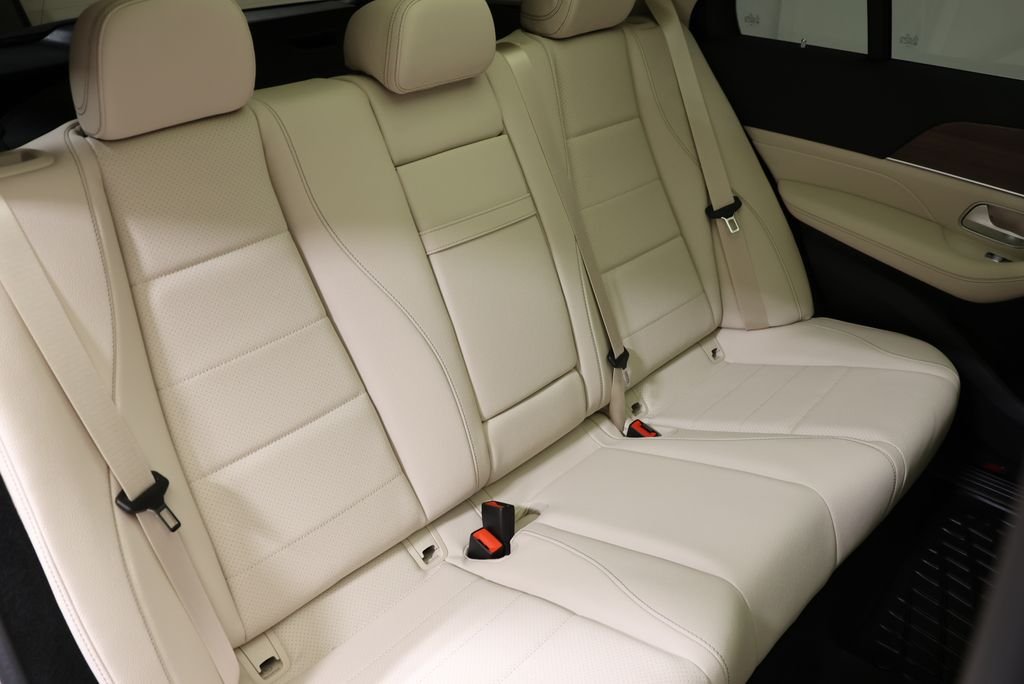 Used 2026 Polar White Mercedes-Benz GLE 350 image 54