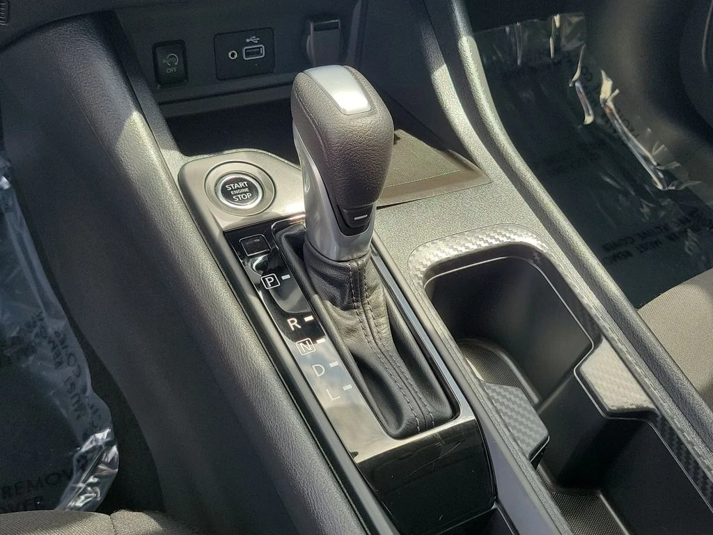 Certified Used 2025 White Nissan S image 30