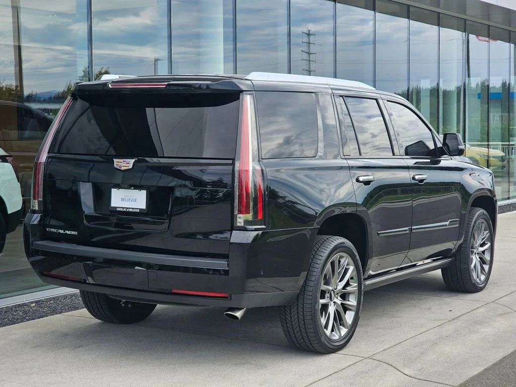 Used 2020 BLACK RAVEN Cadillac Premium Luxury image 5