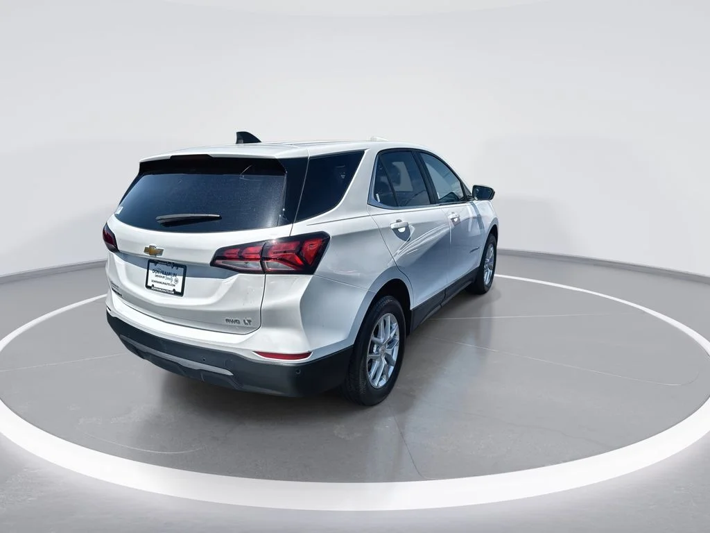 Used 2024 White Chevrolet LT image 8