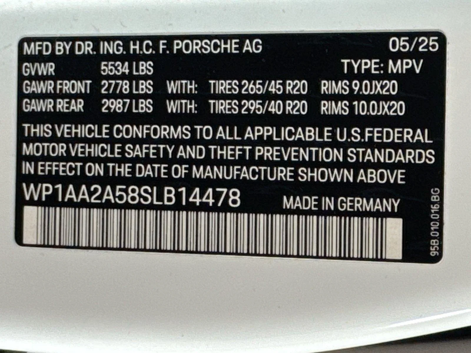 Certified Used 2025 White Porsche  image 29
