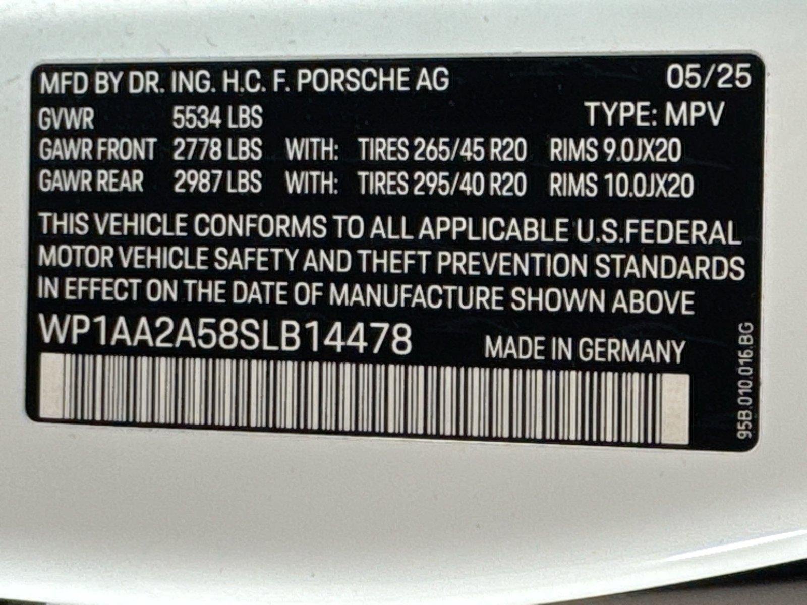 Used 2025 White Porsche  image 29