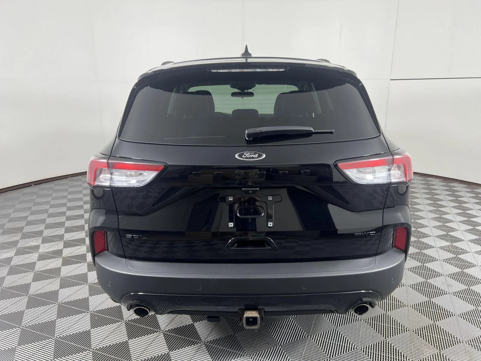 Used 2022 Agate Black Ford SEL image 10