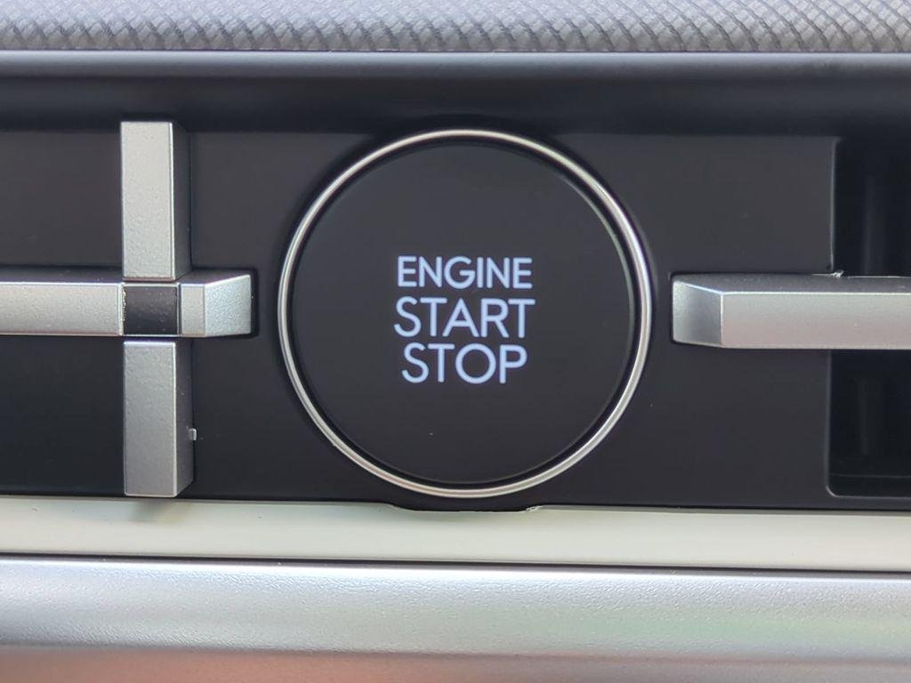 New 2027 Blue Hyundai SEL FWD image 38