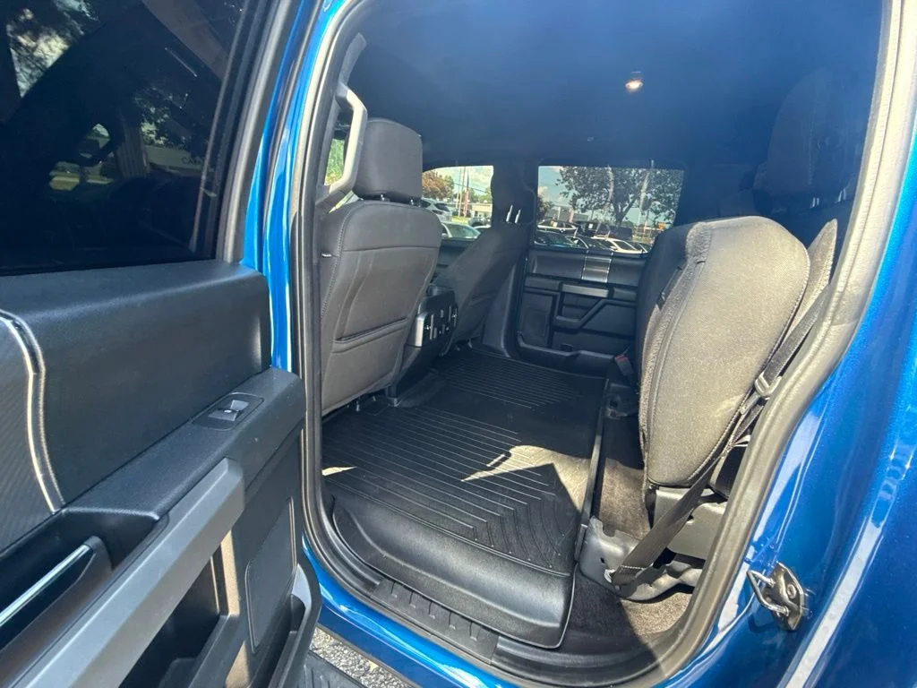 Used 2018 Blue Ford XLT image 13