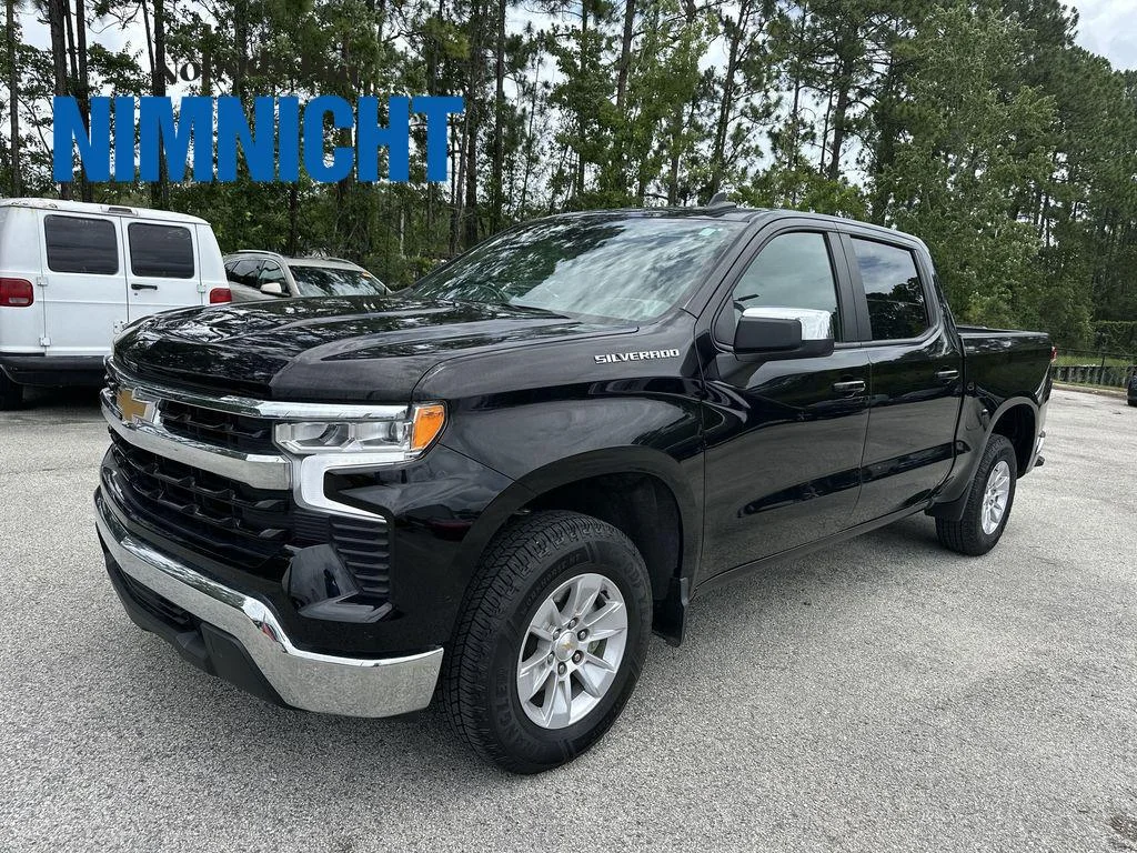 Used 2025 Black Chevrolet LT image 1