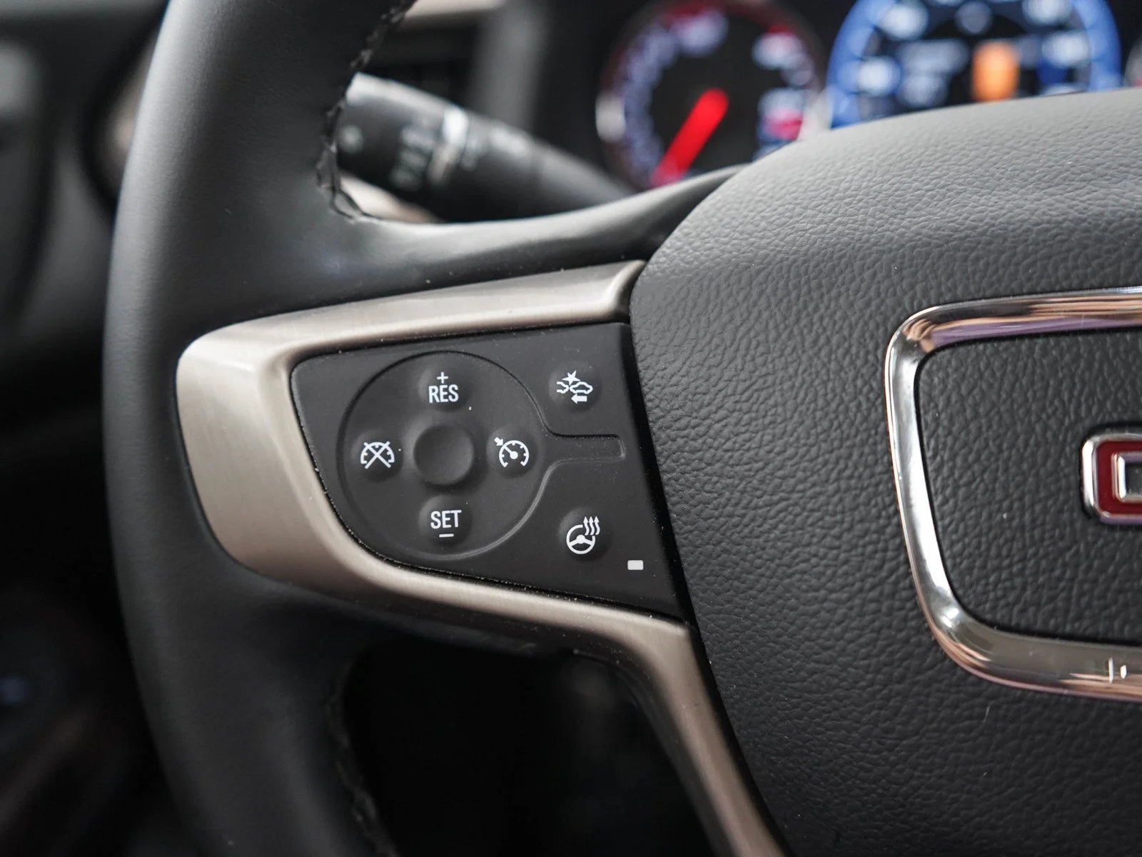 Used 2023 EBONY TWILIGHT METALLIC GMC Denali image 25