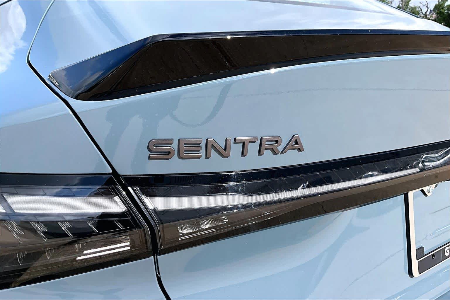 New 2026 Atlantic Gray Metallic Nissan SR image 8