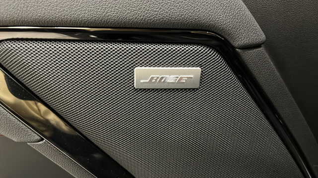 Used 2026 Titanium Rush Metallic GMC AT4 image 38