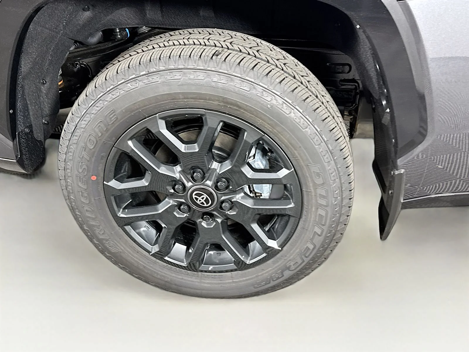 New 2026 Magnetic Gray Metallic Toyota  Platinum image 18