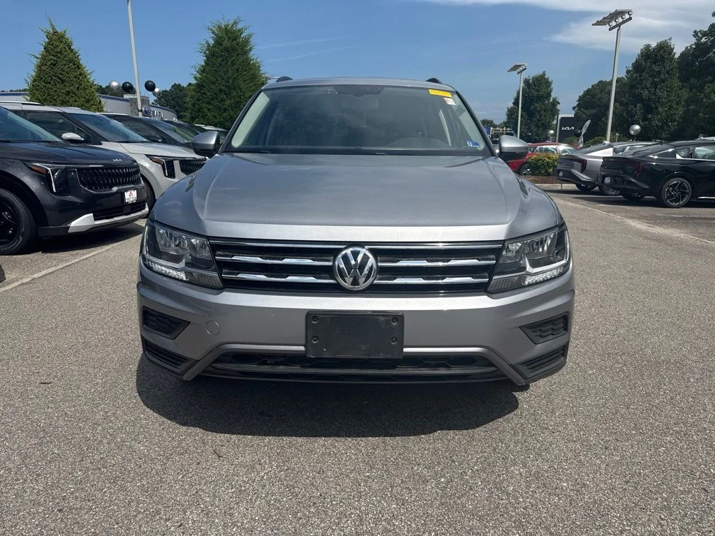 Used 2021 Silver Volkswagen 2.0T SE image 6