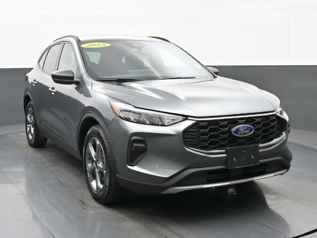 2025 Ford Escape Hybrid