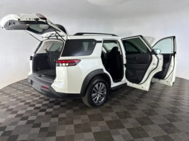 Used 2024 White Nissan SV image 14