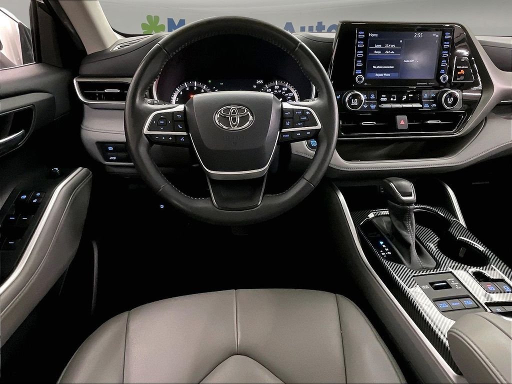 Used 2022 Gray Toyota XLE image 7