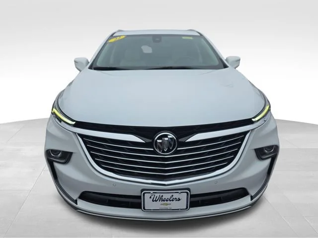 Used 2022 Summit White Buick Essence image 8