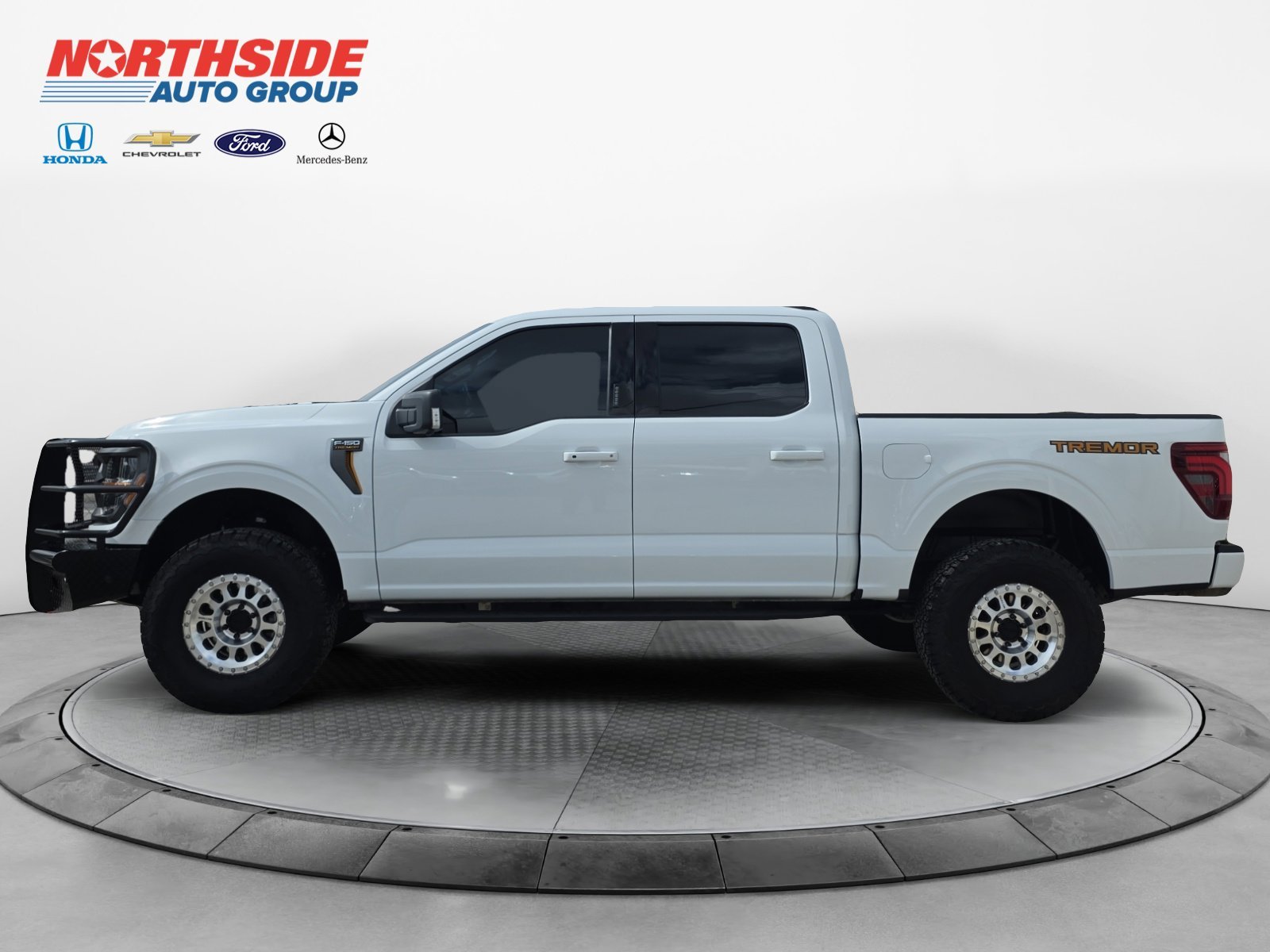 Used 2024 White Ford Tremor image 4