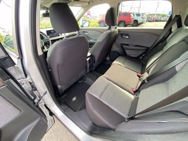 Used 2023 Brilliant Silver Metallic Nissan SV image 47
