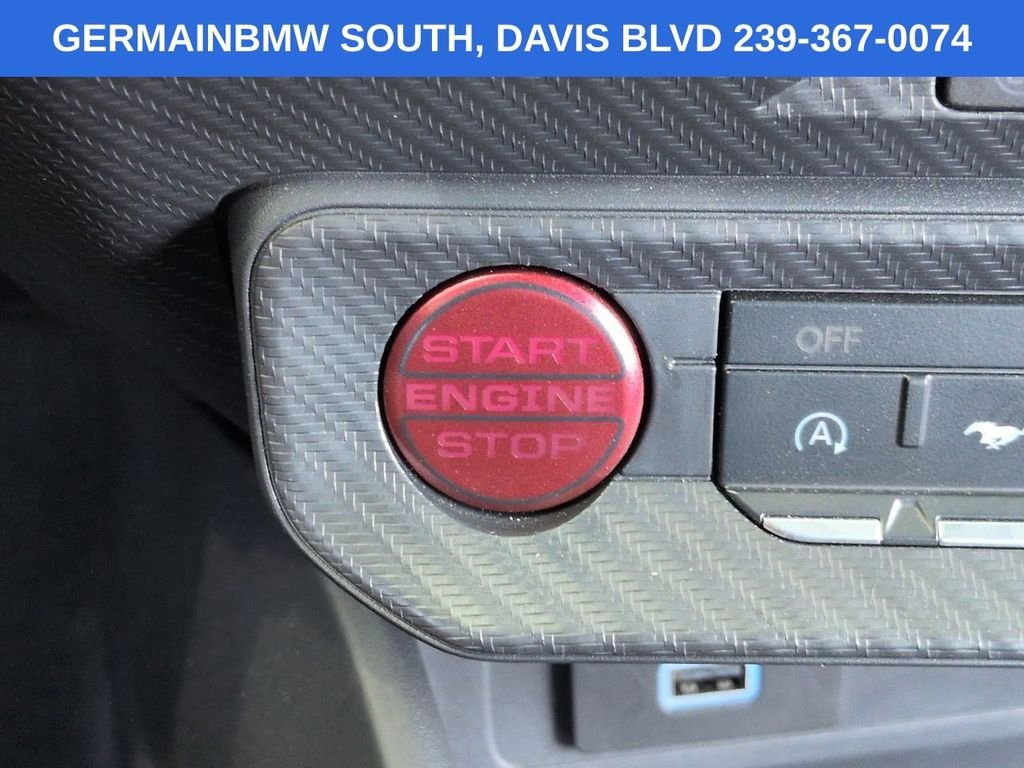 Used 2025 Oxford White Ford GT Premium image 25