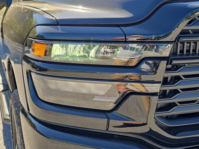 New 2026 Diamond Black Crystal Pearl-Coat Exterior Paint RAM Big Horn image 7