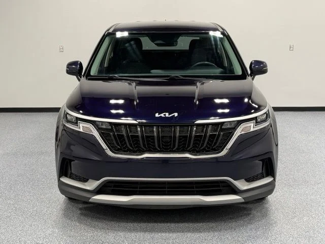 Used 2023 Blue Kia LX image 3