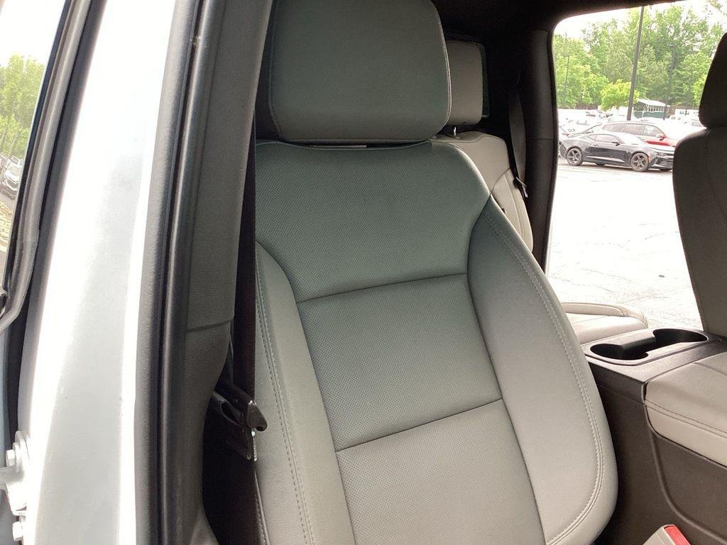 Used 2021 Iridescent Pearl Tricoat Chevrolet LTZ image 17