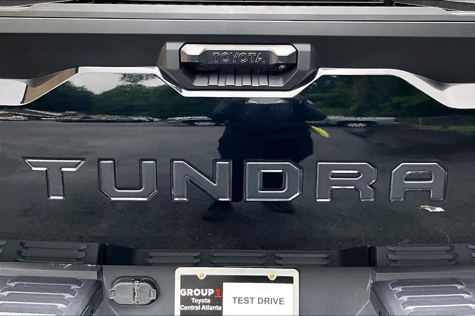 Used 2023 Midnight Black Metallic Toyota SR5 image 30