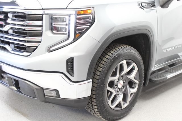 Used 2023 Silver GMC SLT image 5