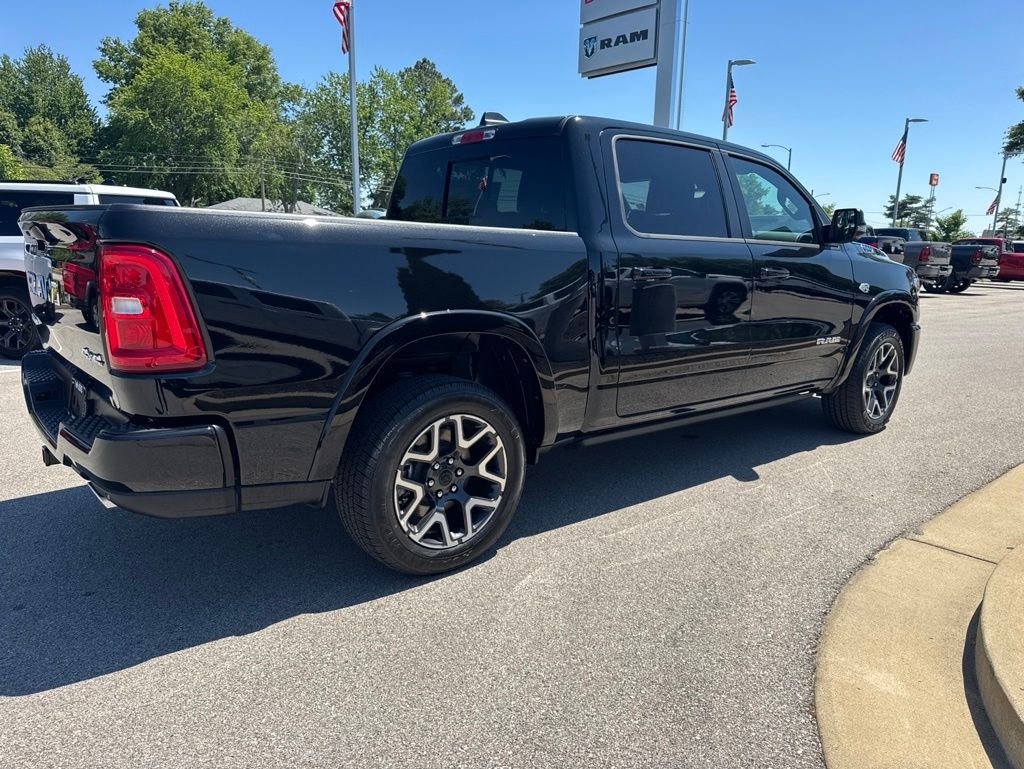 New 2026 Diamond Black Crystal Pearl-Coat Exterior Paint RAM Laramie image 3