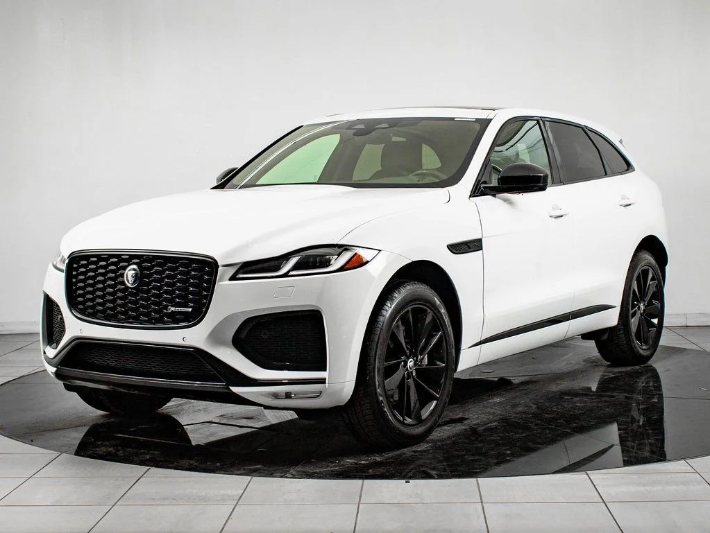 2025 Jaguar F-PACE P250 R-Dynamic S's photo