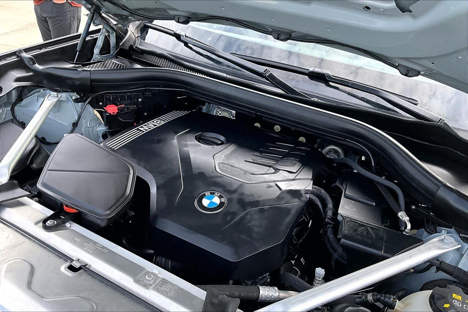 Used 2024 Brooklyn Grey Metallic BMW sDrive30i image 32