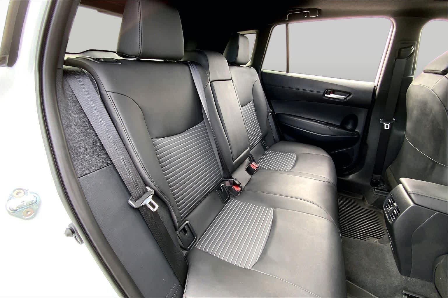 Used 2026 Wind Chill Pearl Toyota Hybrid XSE image 19