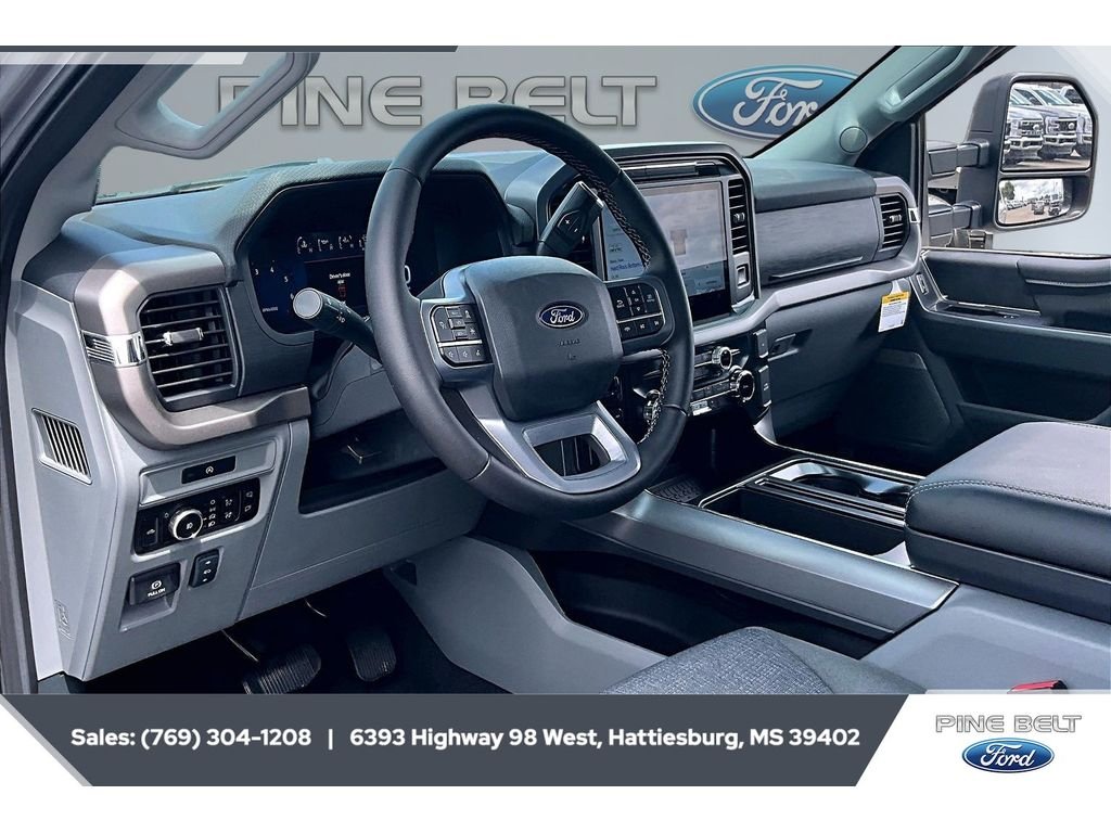 2025 Ford F-150 XLT - Photo 13