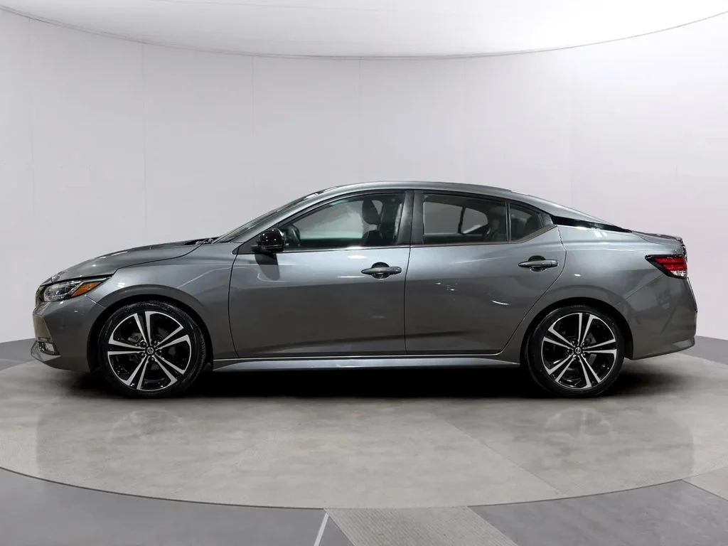 Certified Used 2023 Gun Metallic Nissan SR image 6