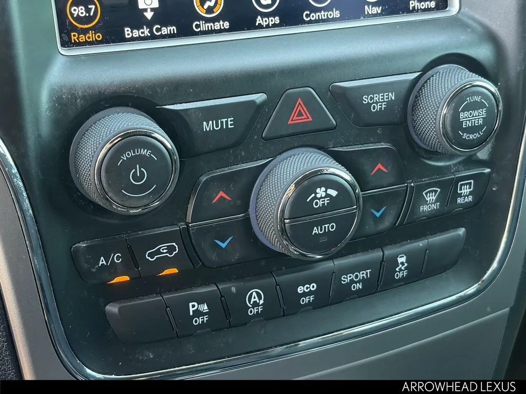 Used 2018 White Jeep Laredo E image 22