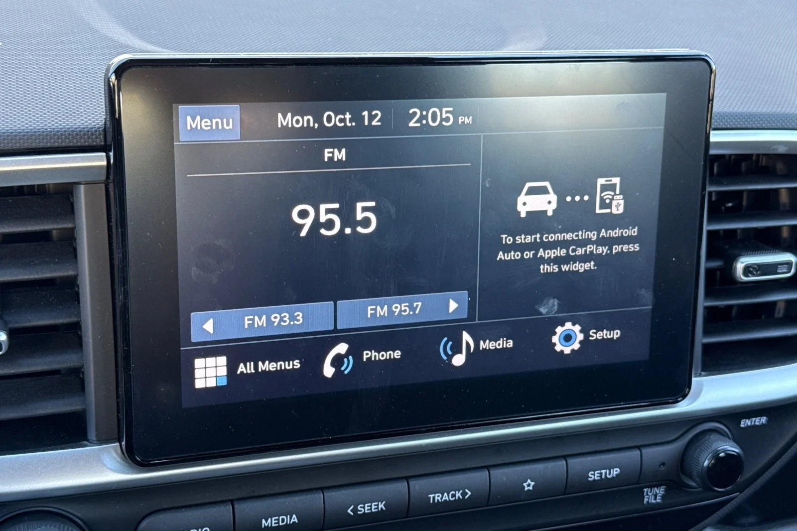Used 2026 Green Hyundai SE image 19
