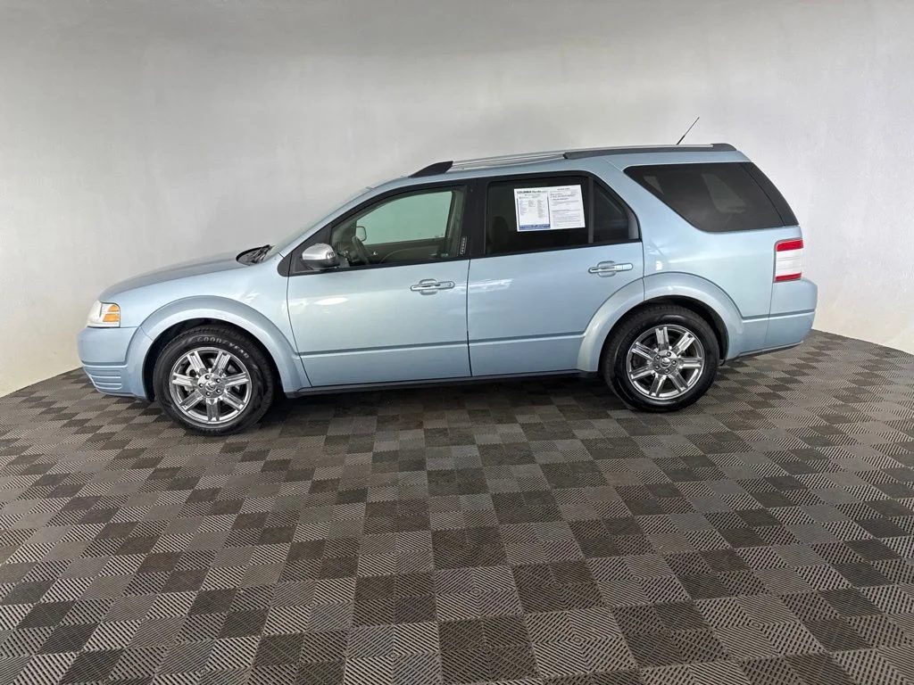 Used 2008  Ford Limited image 9
