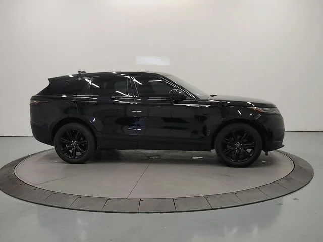 Used 2020 Black Land Rover S image 9