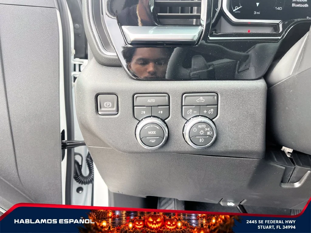 New 2026 Summit White GMC Elevation image 24