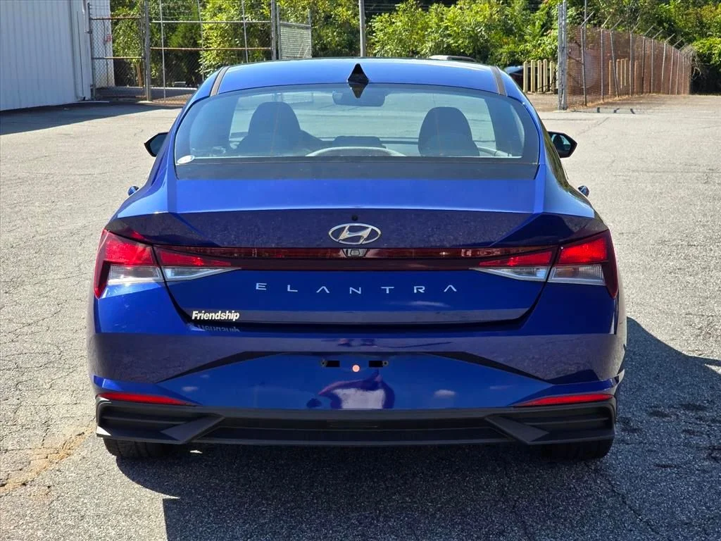 Used 2023 Blue Hyundai SEL image 25