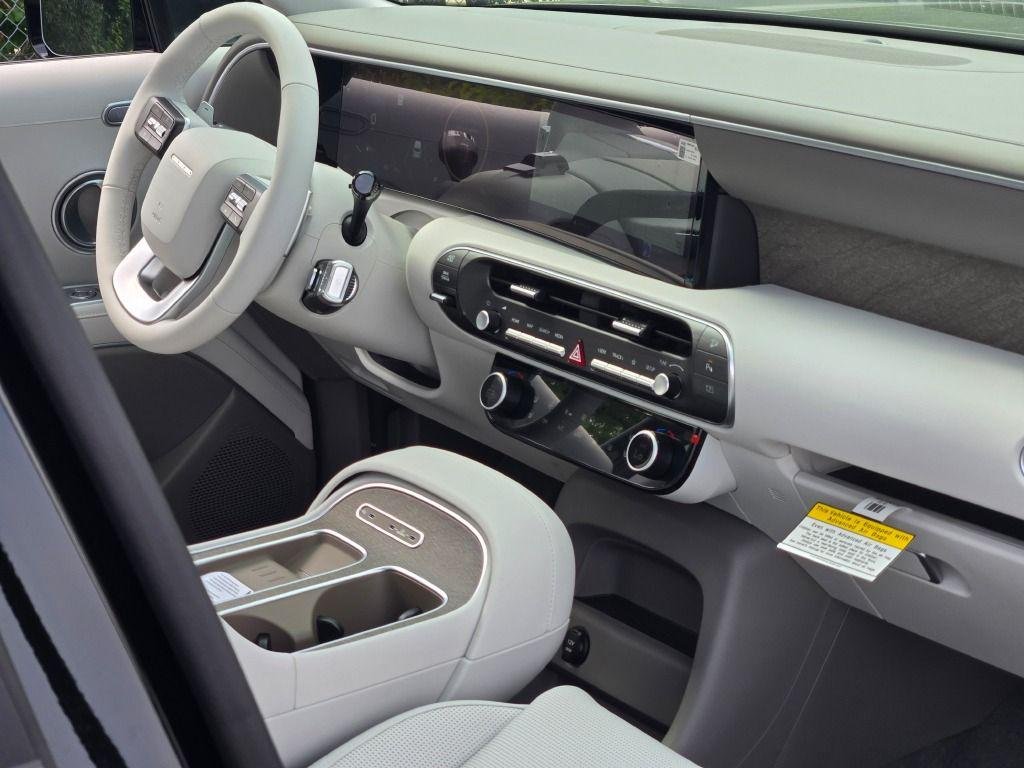 New 2026 Abyss Black Hyundai SEL Premium AWD image 7