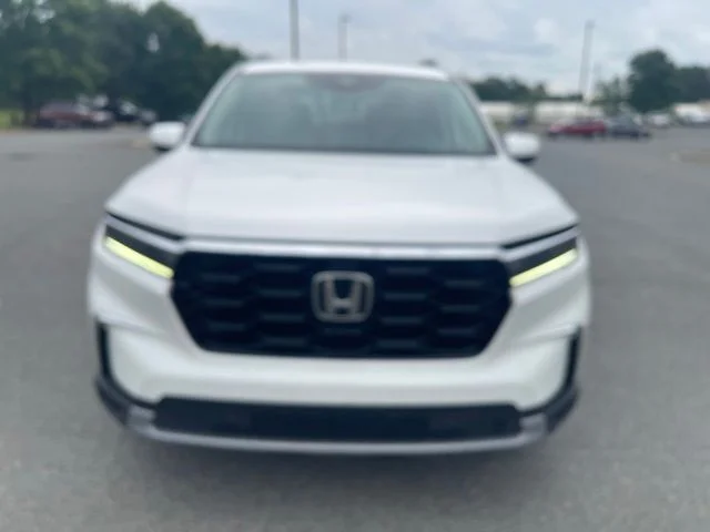 Used 2024  Honda Touring image 6