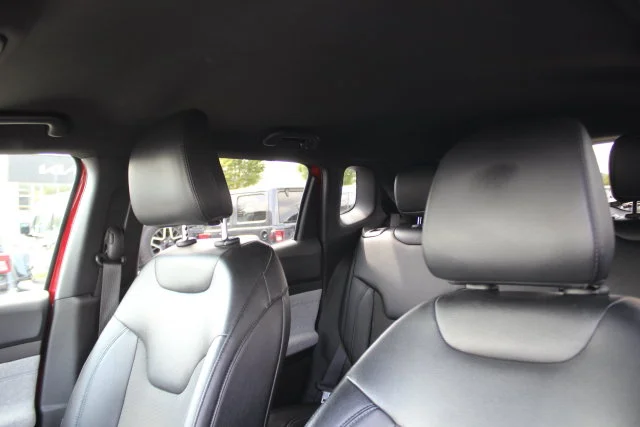 Used 2024 Red Jeep Latitude image 21