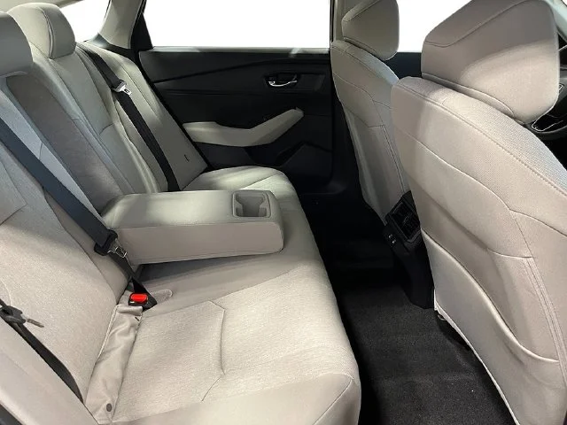 New 2026 Platinum White Pearl Honda LX image 24