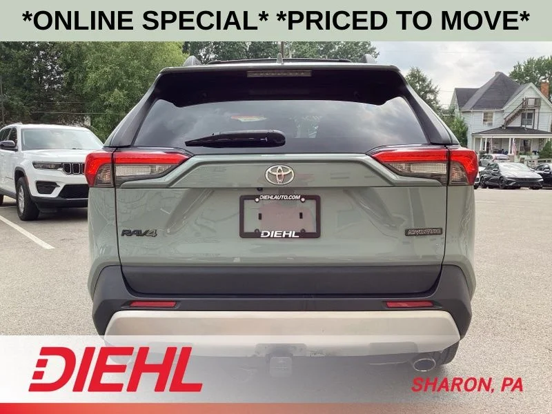 Used 2020  Toyota Adventure image 6