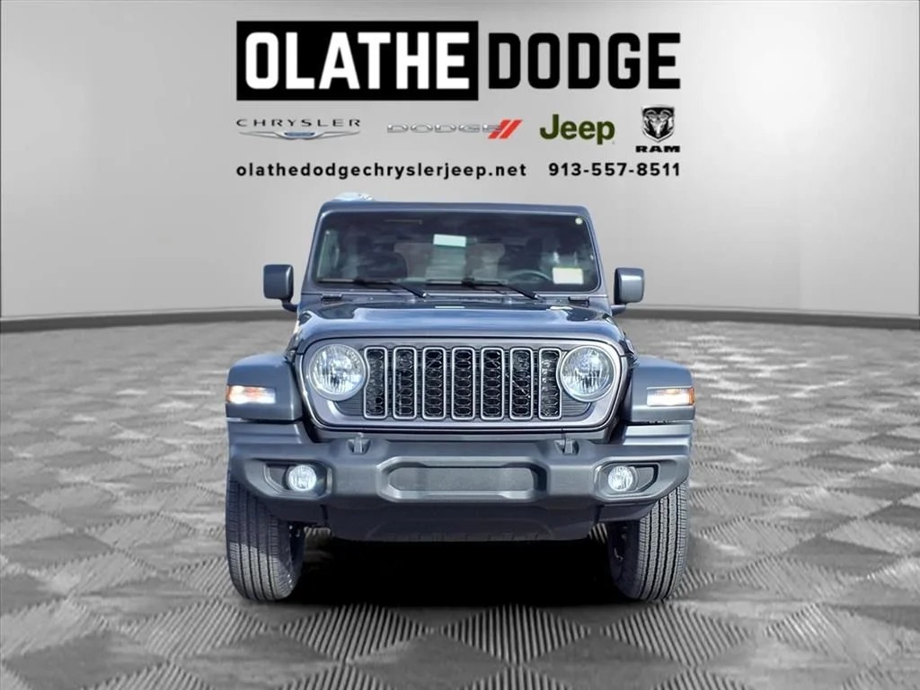 New 2026 Granite Crystal Metallic Clear-Coat Exterior Paint Jeep Sport image 25