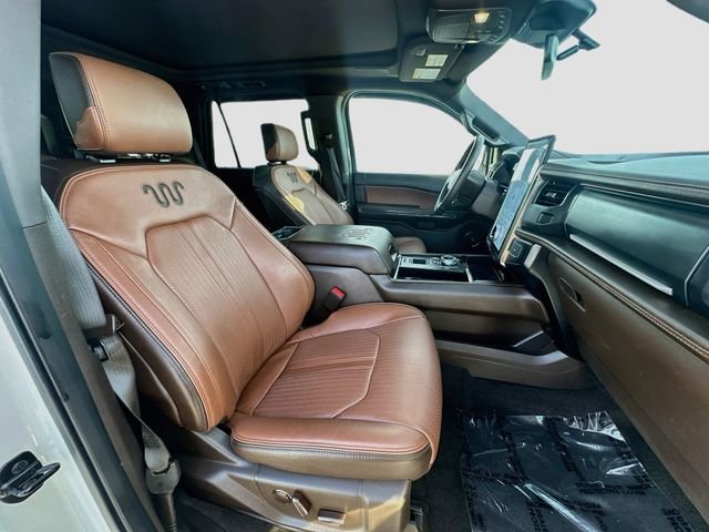 Used 2023 White Ford King Ranch image 30