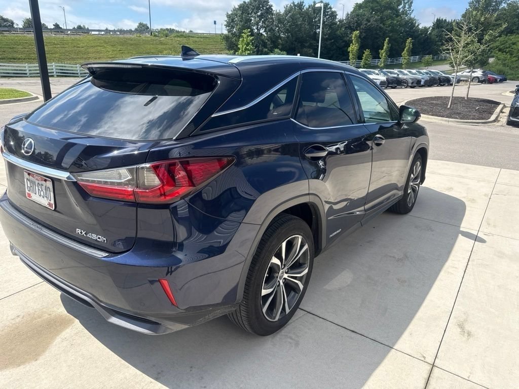Used 2017 Nightfall Mica Lexus 450h image 5